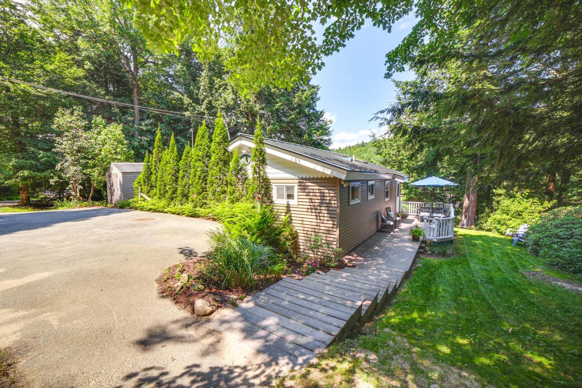 Breathtaking Newbury Cottage With Deck On Chalk Pond المظهر الخارجي الصورة